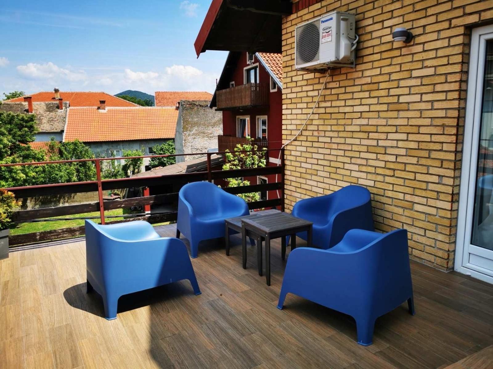 Moms House Hotel Golubac Exterior foto