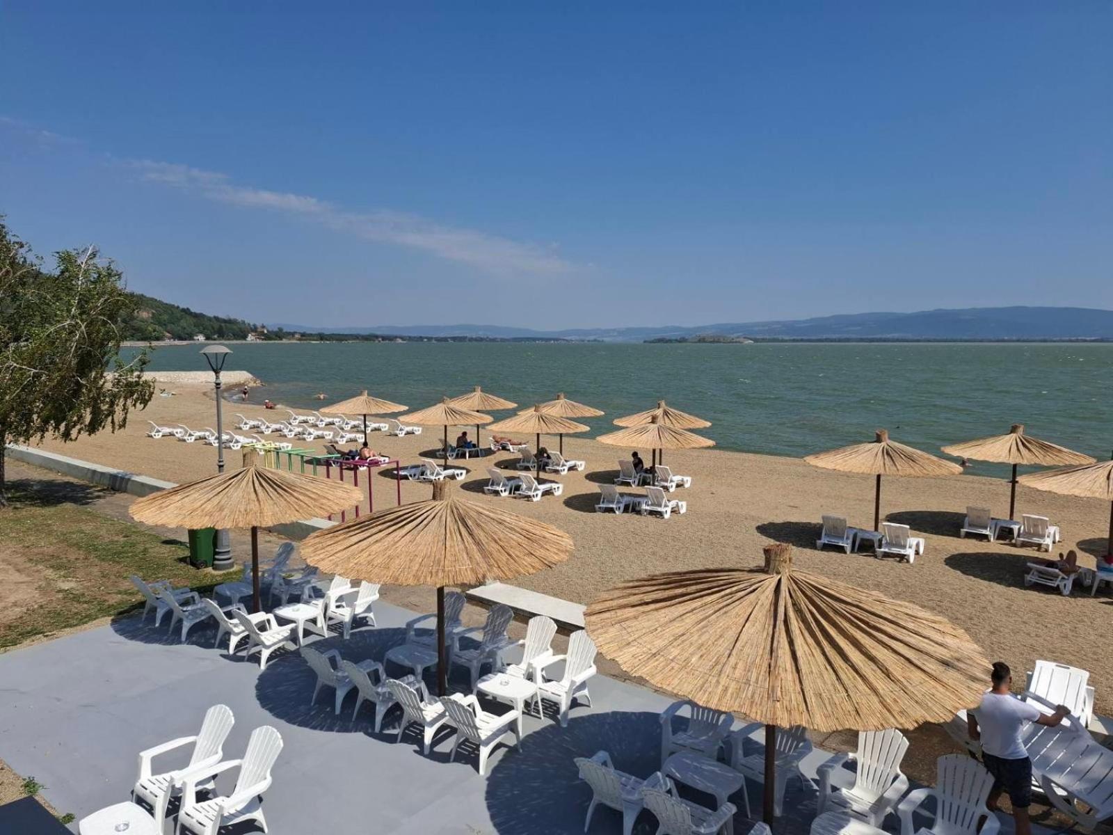 Moms House Hotel Golubac Exterior foto